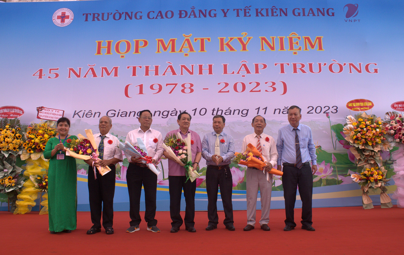 Trường Cao đẳng Y tế Kiên Giang (45 NĂM)